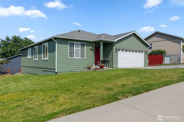 608 S Lawler Avenue, East Wenatchee, WA 98802