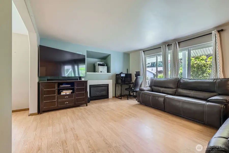 9806 6th Place Se, Lake Stevens, WA 98258 - Image #3