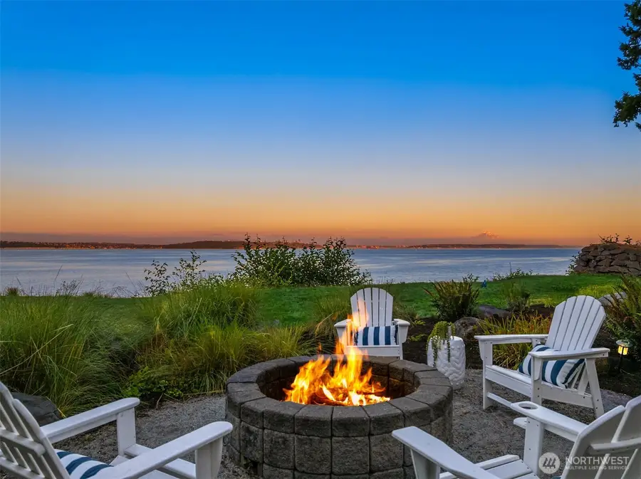 10668 NE Manor Lane, Bainbridge Island, WA 98110 - Image #3