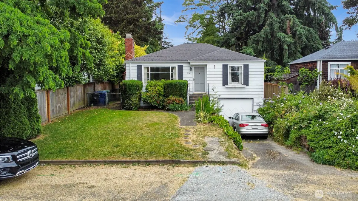 9521 12th Avenue Nw, Seattle, WA 98117 - Image #1