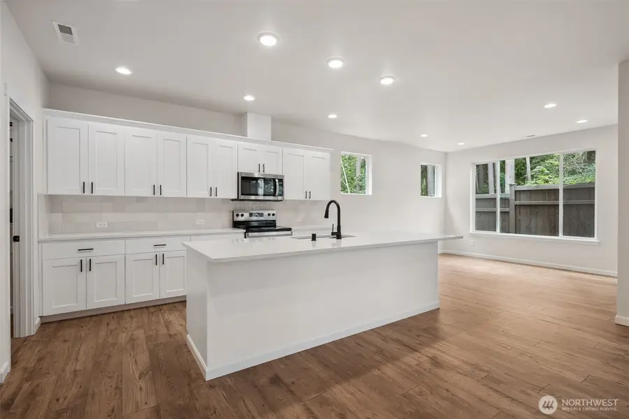 12050 126th Avenue Ct E #11, Puyallup, WA 98374 - Image #3