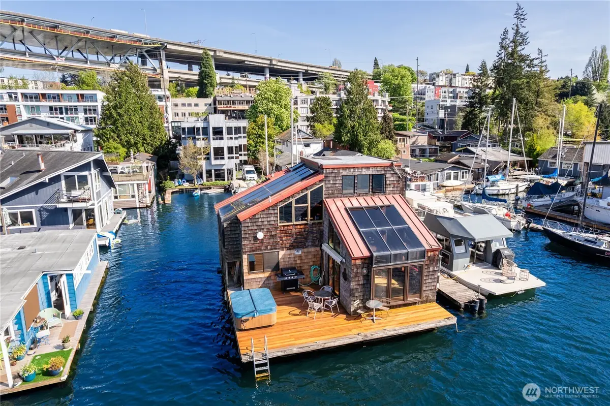 3123 Fairview Avenue E #2, Seattle, WA 98102 - Image #1