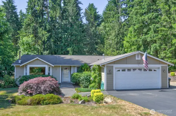 8221 Cedarwood Street Se, Tenino, WA 98589