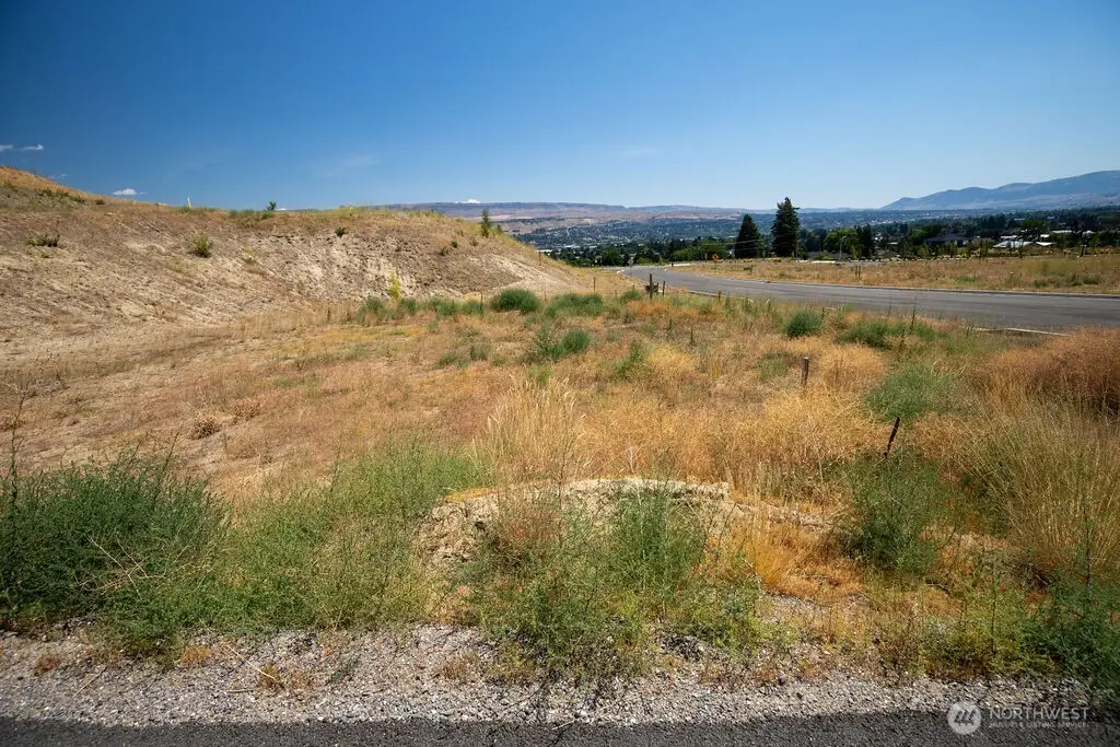 0 Lot 6 Ridgefield Way #Lot 6, Wenatchee, WA 98801 - Image #1