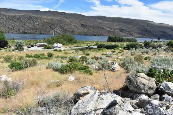 0 Lot 4 Lone Coyote #5, Pateros, WA 98846