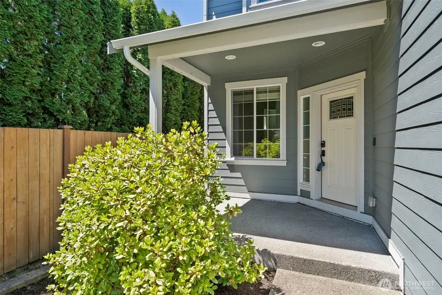 909 Burton Ray Street Ne, Olympia, WA 98516 - Image #3