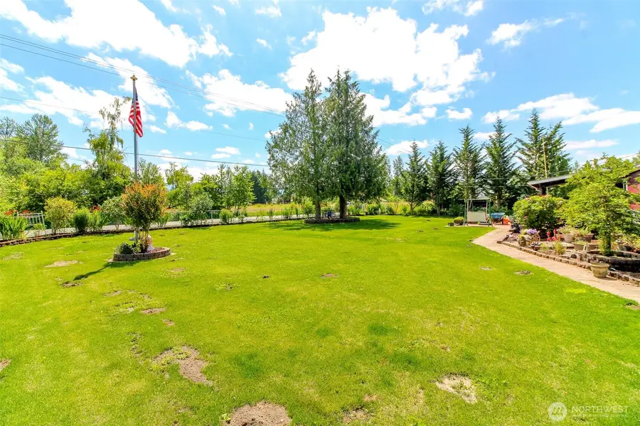 27716 Entwhistle Road E, Buckley, WA 98321 - Image #2