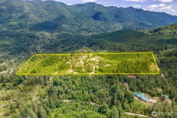 35022 SE 332nd Street, Ravensdale, WA 98051