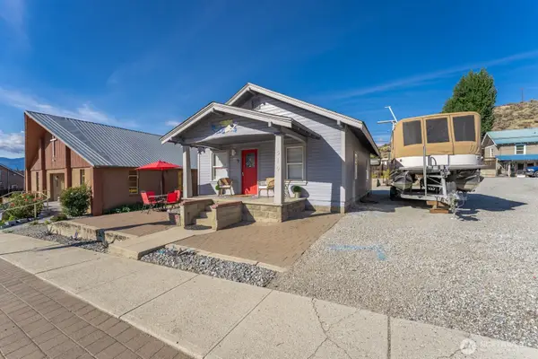 519 E Woodin Avenue, Chelan, WA 98816