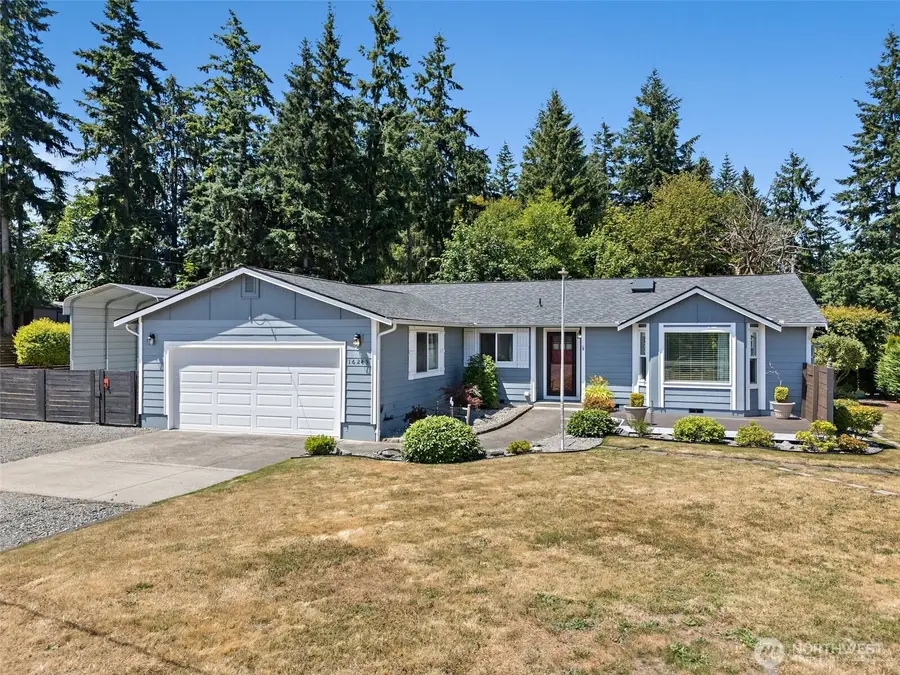 16243 Pleasant Beach Drive Se, Yelm, WA 98597 - Image #3