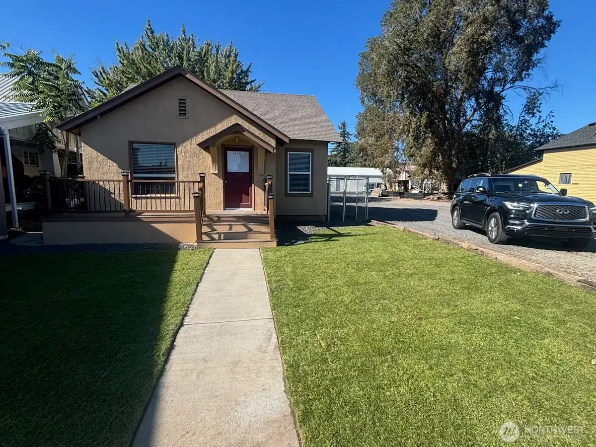 225 Basin Street Sw, Ephrata, WA 98823 - Image #1
