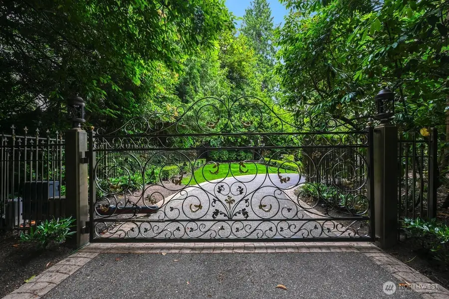 3210 Hunts Point Road, Hunts Point, WA 98004 - #3