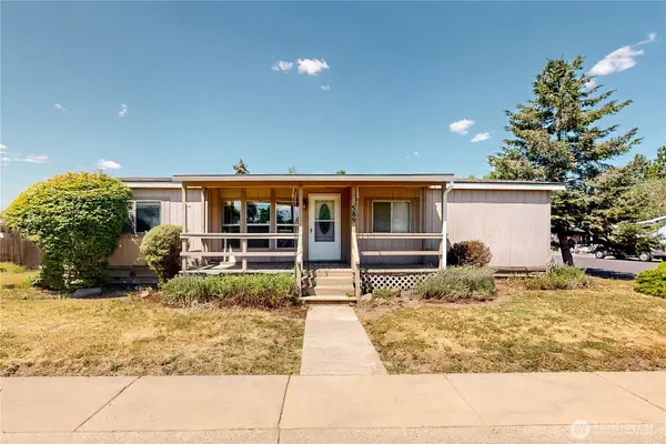 589 Criscola Avenue, College Place, WA 99324