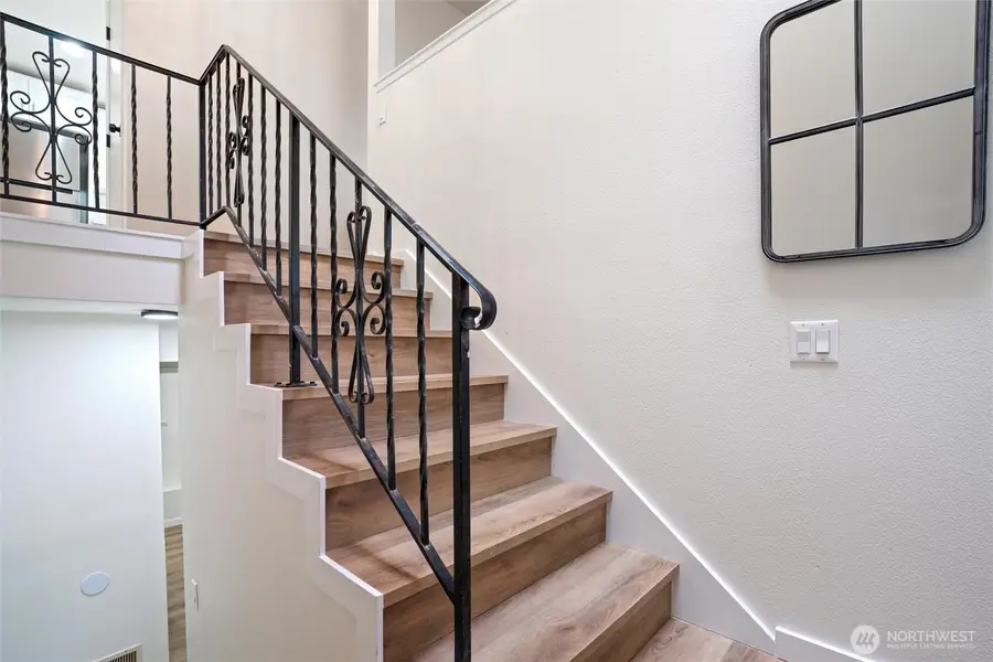 329 Point Fosdick Place Nw, Gig Harbor, WA 98335 - Image #3