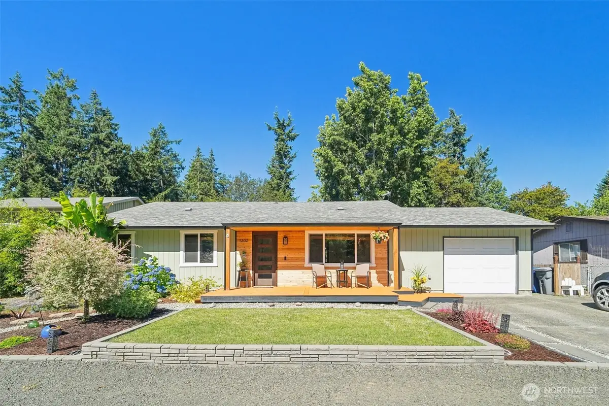 1202 Eleanor Court, Steilacoom, WA 98388 - Image #1