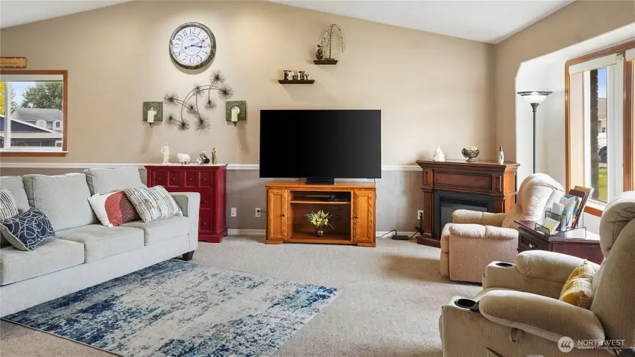 1538 S Bailey Avenue, Moses Lake, WA 98837 - Image #2