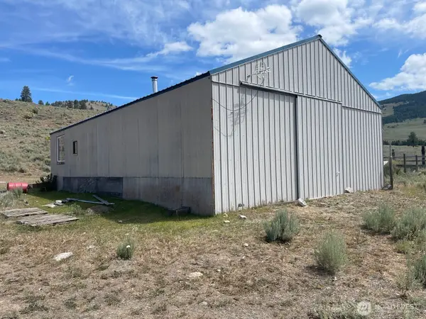 16 Breezy Lane, Tonasket, WA 98855