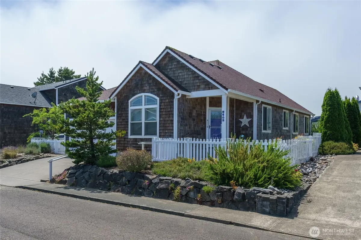 2603 Sea Crest Avenue N, Long Beach, WA 98631 - Image #1