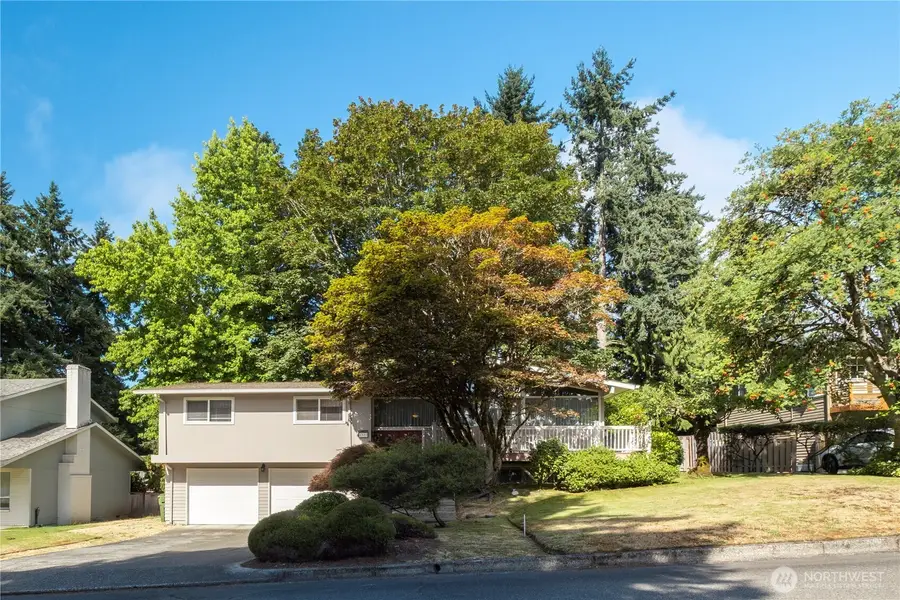 1322 W Mount Dr, Fircrest, WA 98466 - Image #2