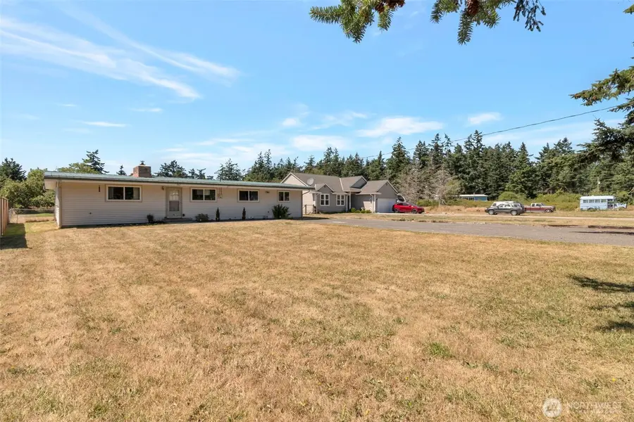 967 Donald Avenue, Oak Harbor, WA 98277 - Image #2