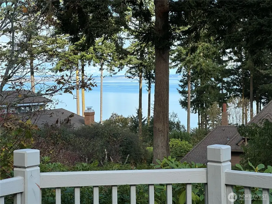 190 Bluffs Dr #1, Port Townsend, WA 98368 - Image #2