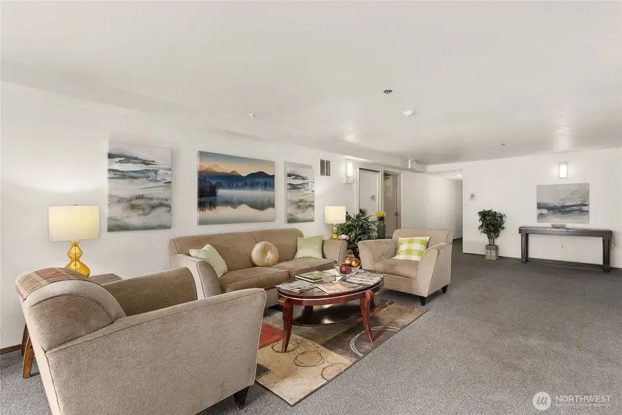 1100 NE Harrington Avenue Ne #211, Renton, WA 98056 - Image #2