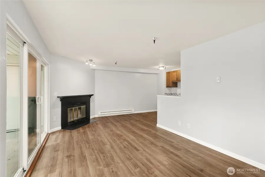 1100 NE Harrington Avenue Ne #211, Renton, WA 98056 - Image #3