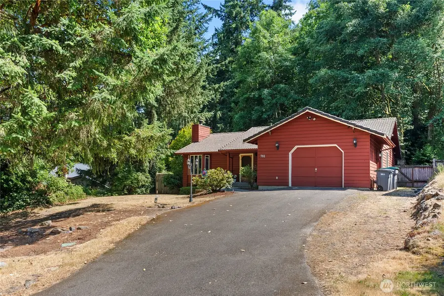 781 NE Woods Place, Bremerton, WA 98311 - Image #2