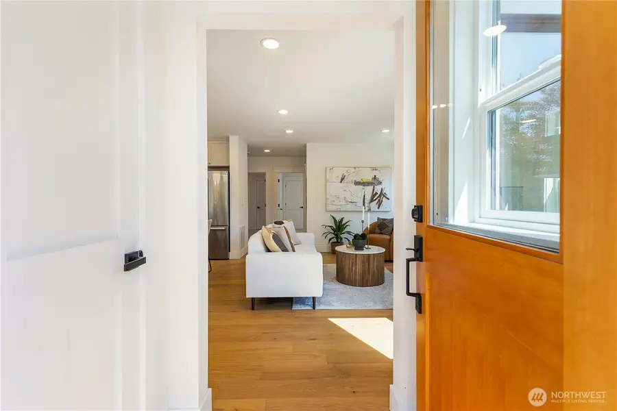 3430 42nd Avenue Sw, Seattle, WA 98116 - Image #3