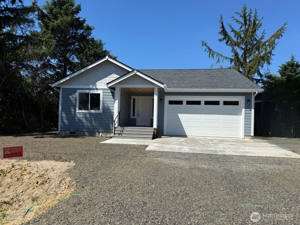 420 Cygnus Avenue Sw, Ocean Shores, WA 98569 - Image #1