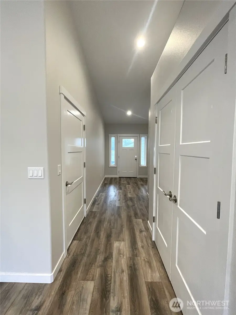 420 Cygnus Avenue Sw, Ocean Shores, WA 98569 - Image #2