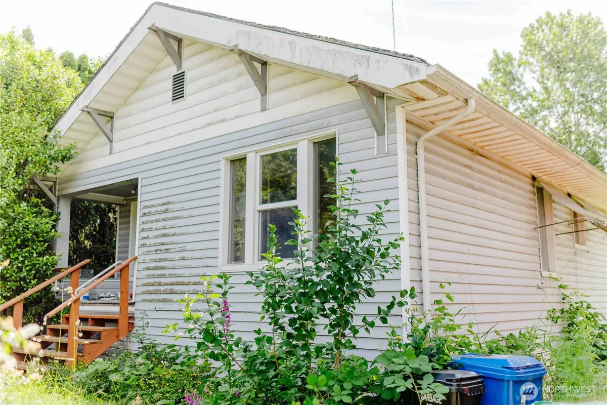 565 S Director, Seattle, WA 98108 - Image #1