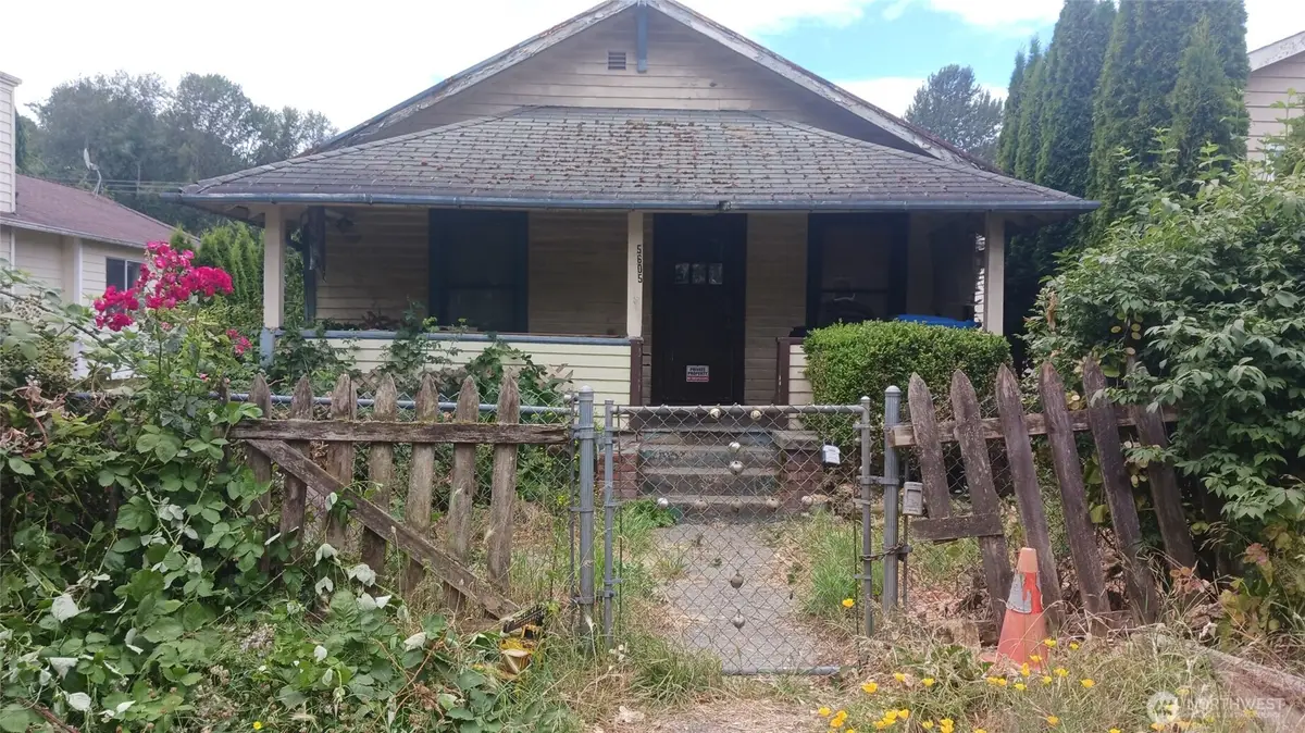 5605 25th Avenue Sw, Seattle, WA 98106 - Image #1