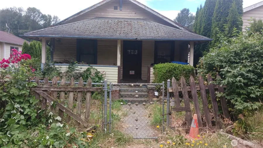 5605 25th Avenue Sw, Seattle, WA 98106 - Image #2