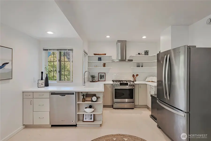 4715 S Orcas Street, Seattle, WA 98118 - Image #3