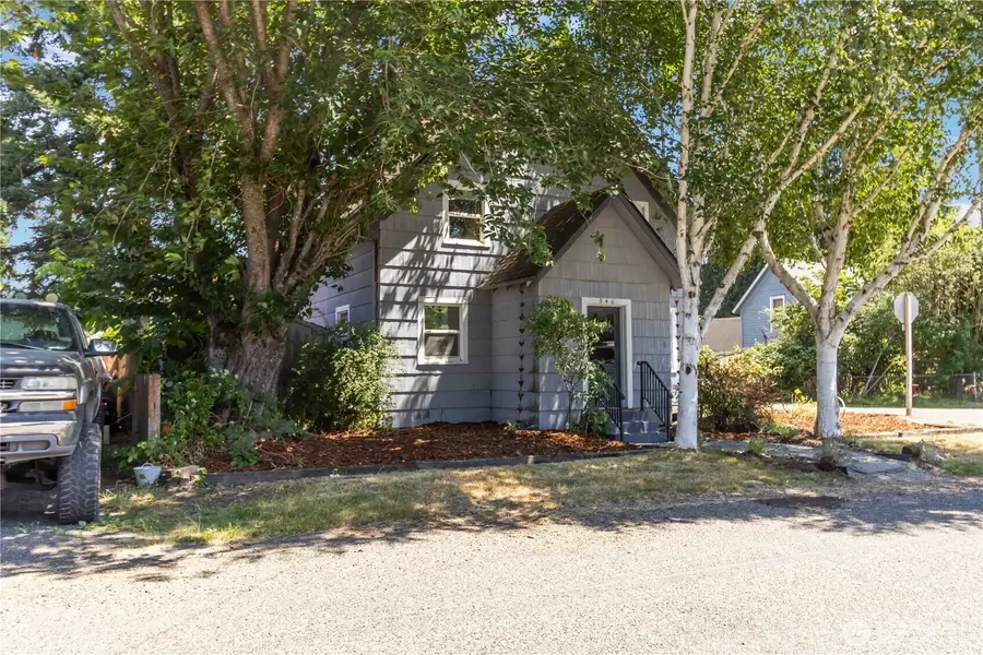 546 4th Avenue Sw, Castle Rock, WA 98611 - Image #2