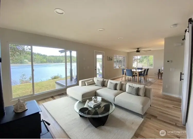 1304 Madrona Beach Road Nw, Olympia, WA 98502 - Image #2