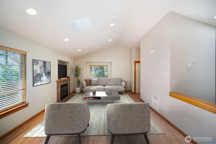 2446 SW Webster Street, Seattle, WA 98106 - Image #3