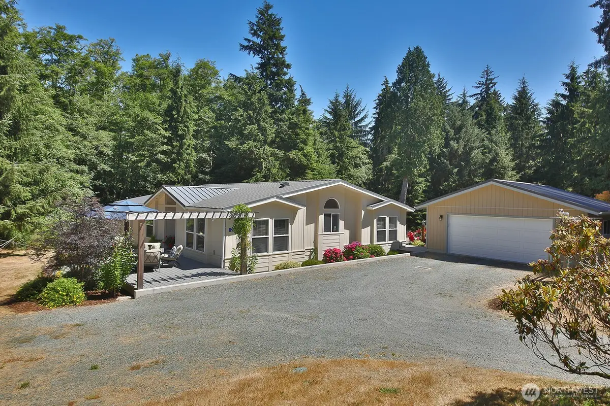 2911 Eagle Bluff Road, Greenbank, WA 98253 - Image #1