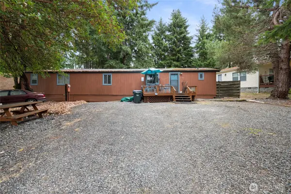 8215 176th Avenue Ct Sw, Longbranch, WA 98351