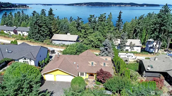 169 Sky Vista Place, Camano Island, WA 98282