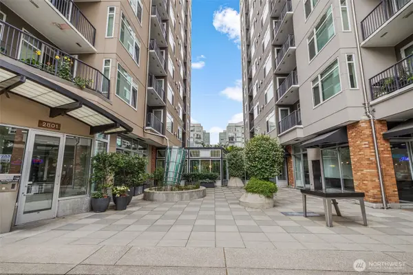 2801 1st Avenue #807, Seattle, WA 98121
