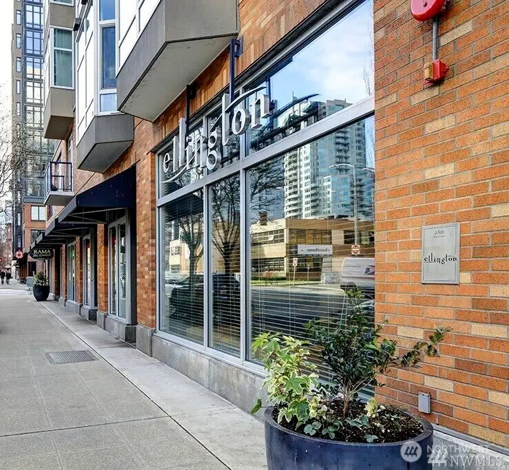 2801 1st Avenue #807, Seattle, WA 98121 - Image #2