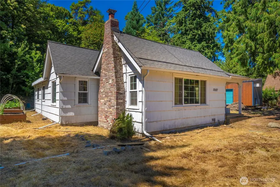 12027 10th Avenue S, Seattle, WA 98168 - Image #2