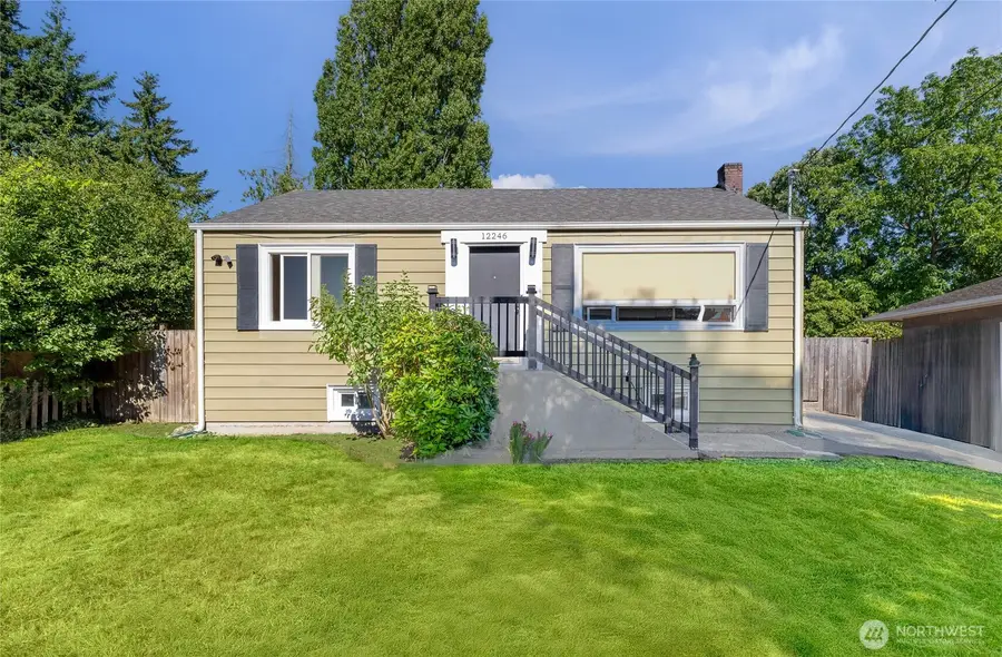 12246 20th Avenue S, Seattle, WA 98168 - Image #2