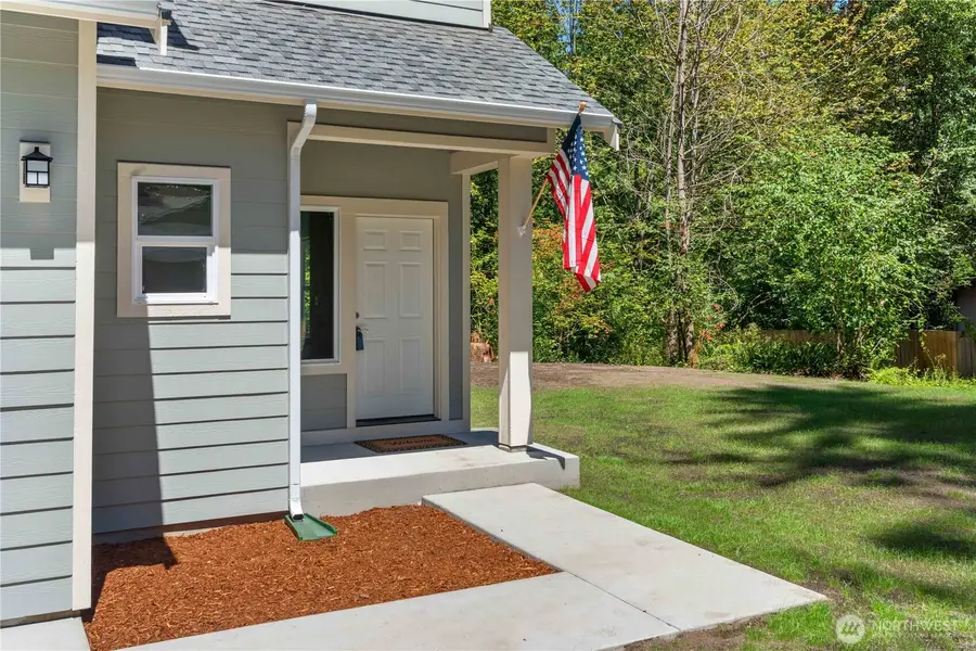 17519 Loop Lane Se, Yelm, WA 98597 - Image #3