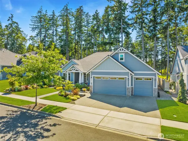 4411 Caddyshack Drive Ne, Lacey, WA 98516