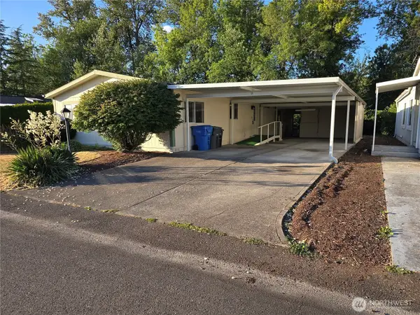 836 Harman Way S #33, Orting, WA 98360