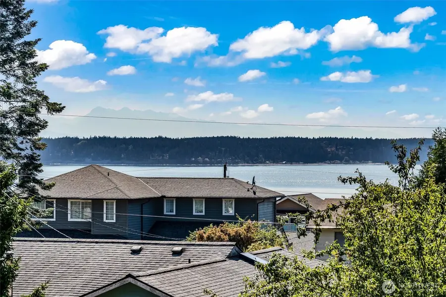 345 Seaview Court, Camano Island, WA 98282 - Image #2