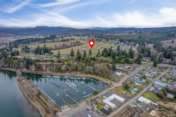 33 Sunnyfield Drive #30, Cathlamet, WA 98612